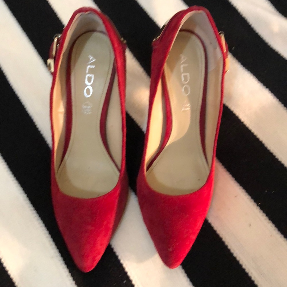 Red Suede Aldo Pumps. Size 8
